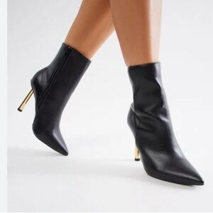 Nine West Women’s Bootie Size 8